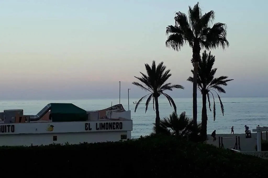 1Ste Line Sunset Beach Apartment Fuengirola Spain